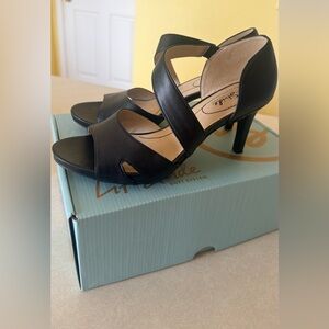 LifeStride “Mega/Heirloom” Black Heels